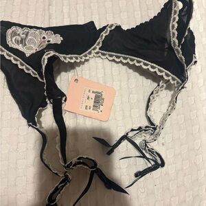 Agent provocateur kitty garter Black and White Lace